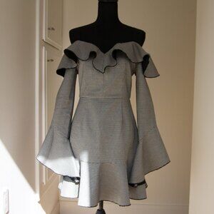 Unbranded - Bell Sleeved Houndstooth Dress